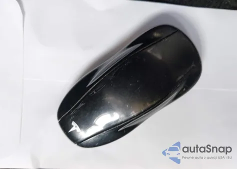 2013 Tesla Model S Performance z USA, uszkodzony, nr VIN 5YJSA1CP4DFP13611